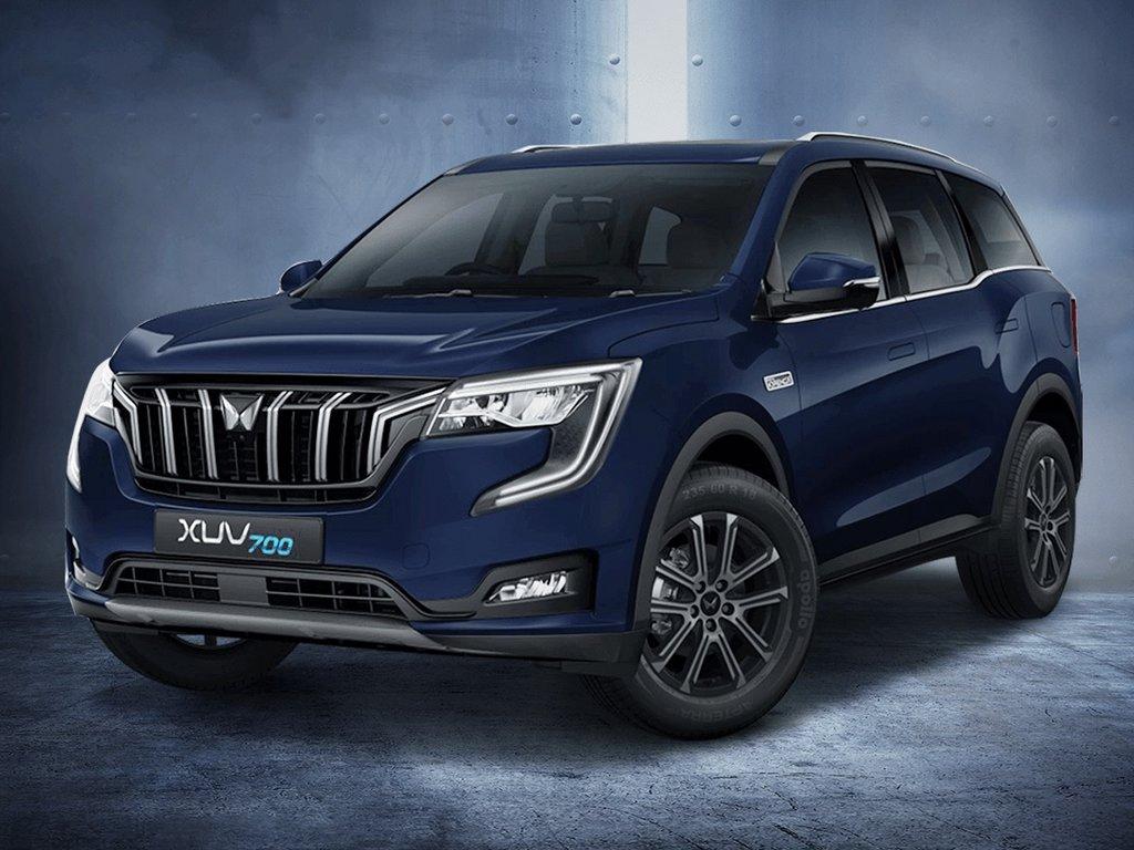 Mahindra XUV700
XUV700